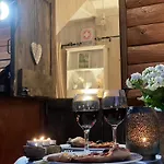 Wild Boar Mountain, Luxury Escape & Stunning Views! 山林小屋