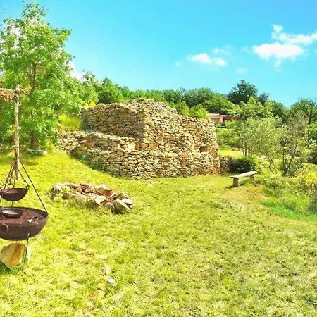Wild Boar Mountain Lodge *