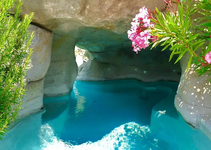 Wild Boar Mountain, Luxury Escape & Stunning Views! Lodge